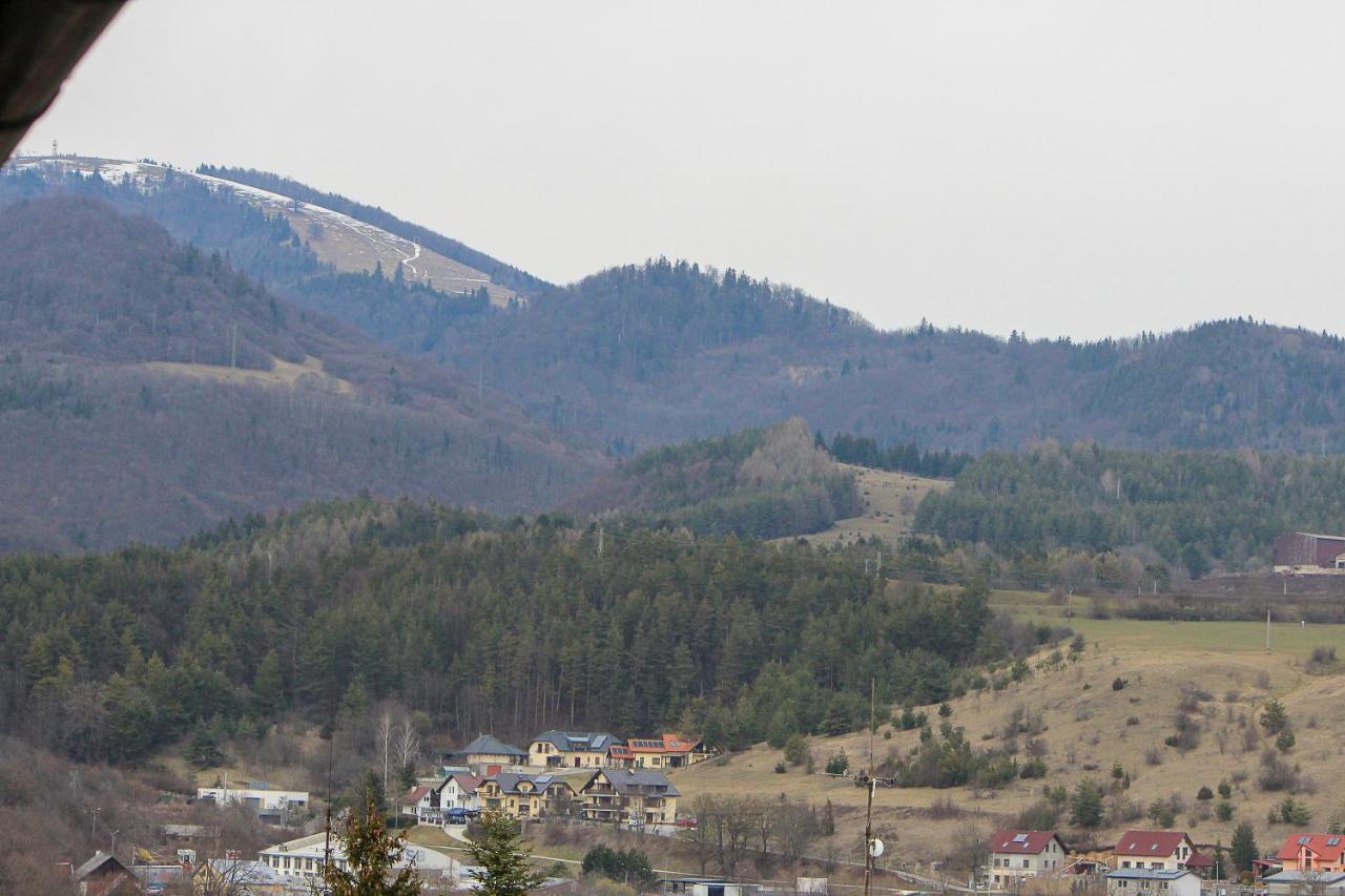 Villa Haskova With 3 Bedrooms Banska Bystrica Luaran gambar